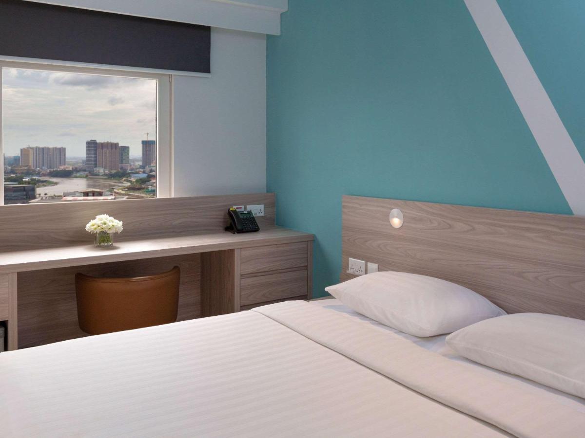 Ibis Budget Phnom Penh Riverside Buitenkant foto